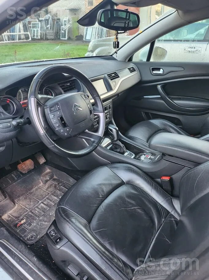 Citroen C5 2011 photo 5