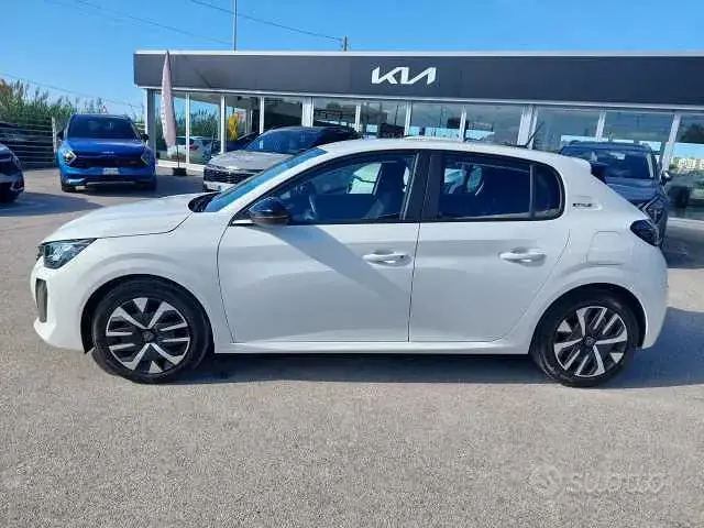 Peugeot 208 2025 photo 4