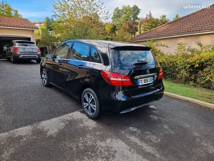 Mercedes-Benz B-Class 2018 photo 3