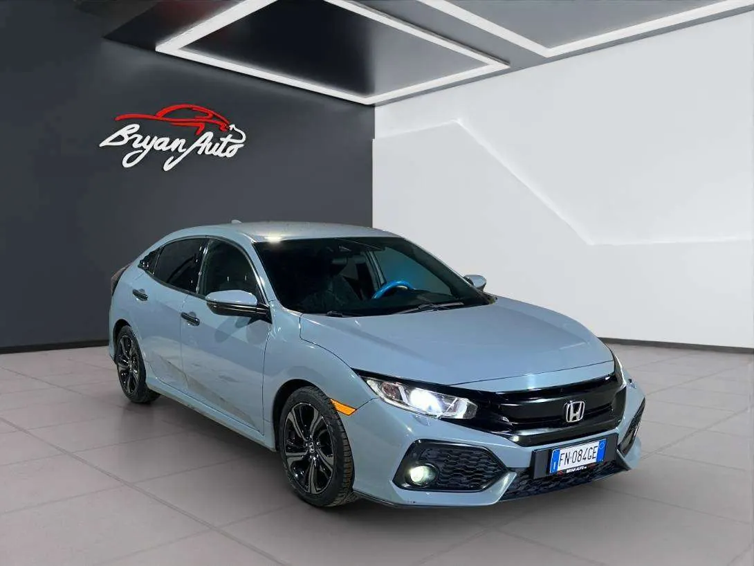 Honda Civic 2018 photo 2