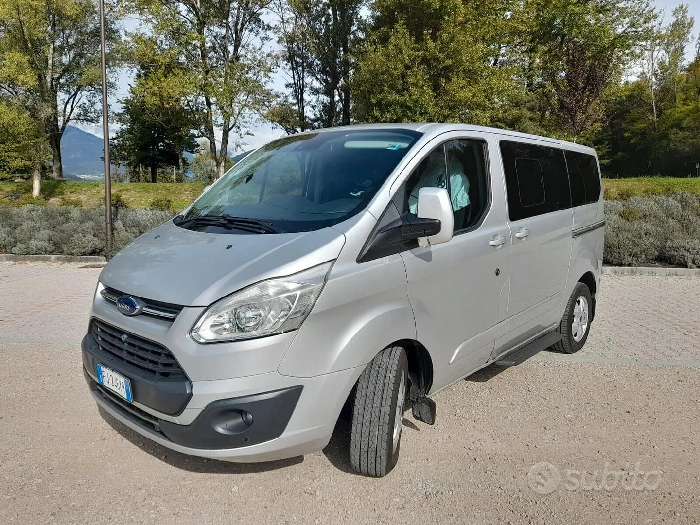 Ford Tourneo Custom 2017 photo 3