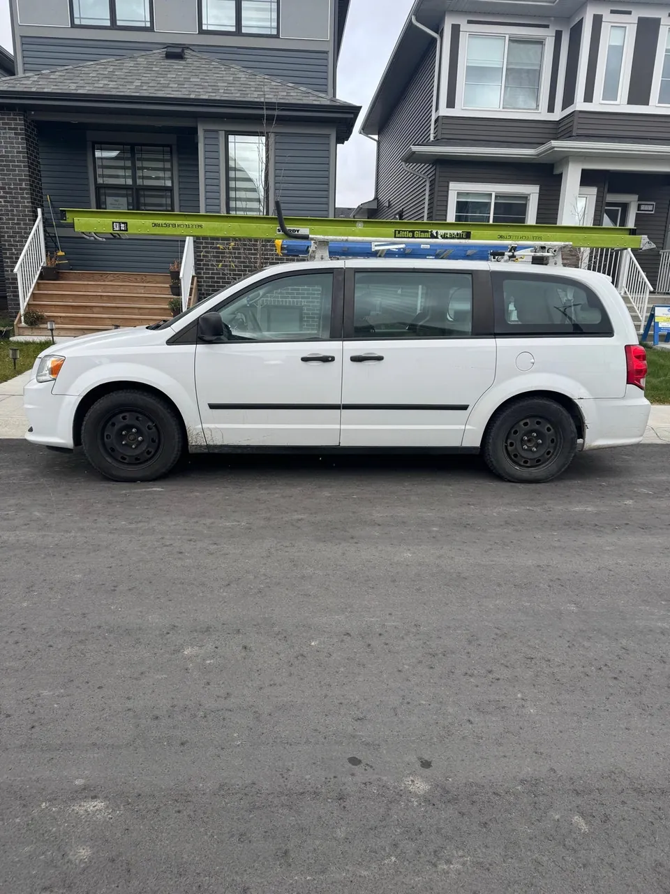 Dodge Caravan 2015 photo 3