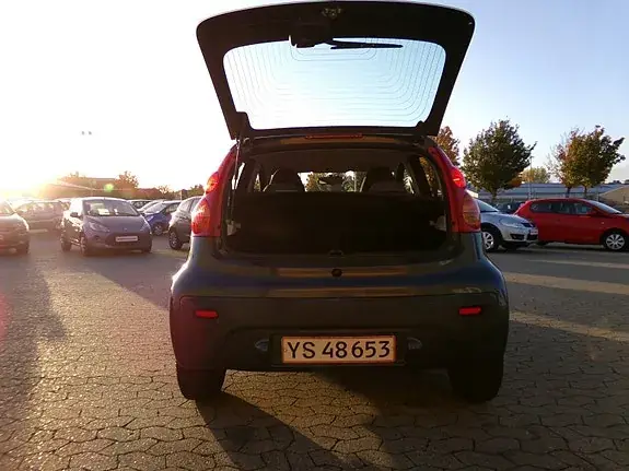 Peugeot 107 2007 photo 5