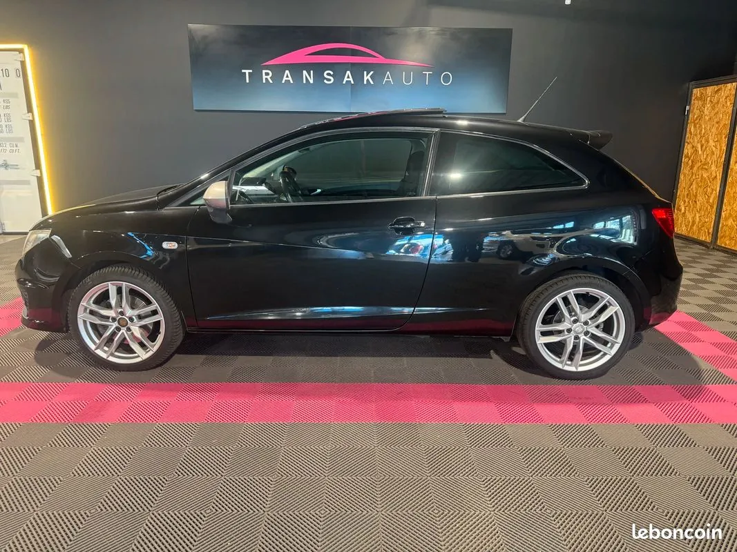 Seat Ibiza 2012 photo 2