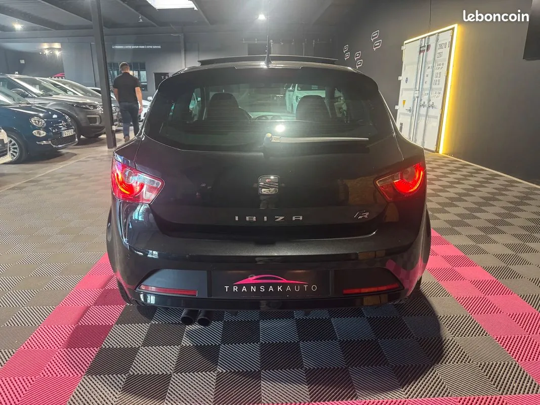 Seat Ibiza 2012 photo 4