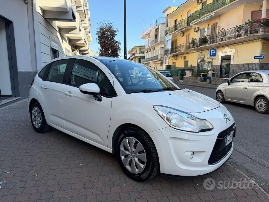 Citroen C3 2012 photo 2