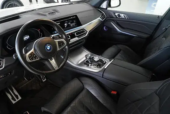 BMW X5 2023 photo 2