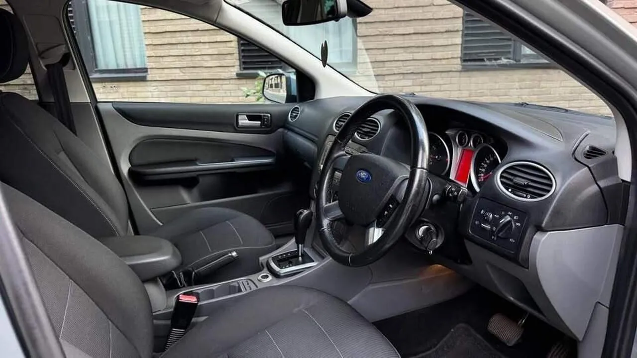 Ford Focus 2009 photo 5