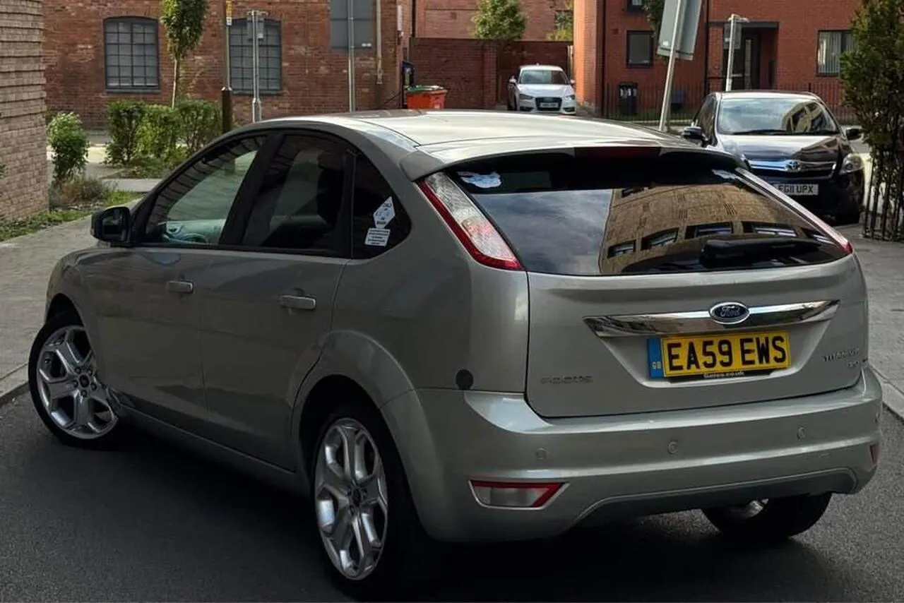 Ford Focus 2009 photo 4