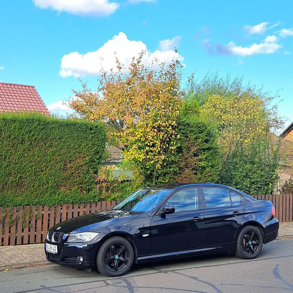 BMW 318I