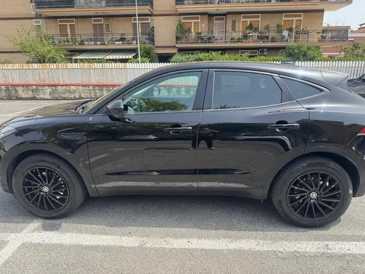 Jaguar E-Pace