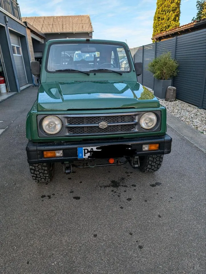 Suzuki Samurai