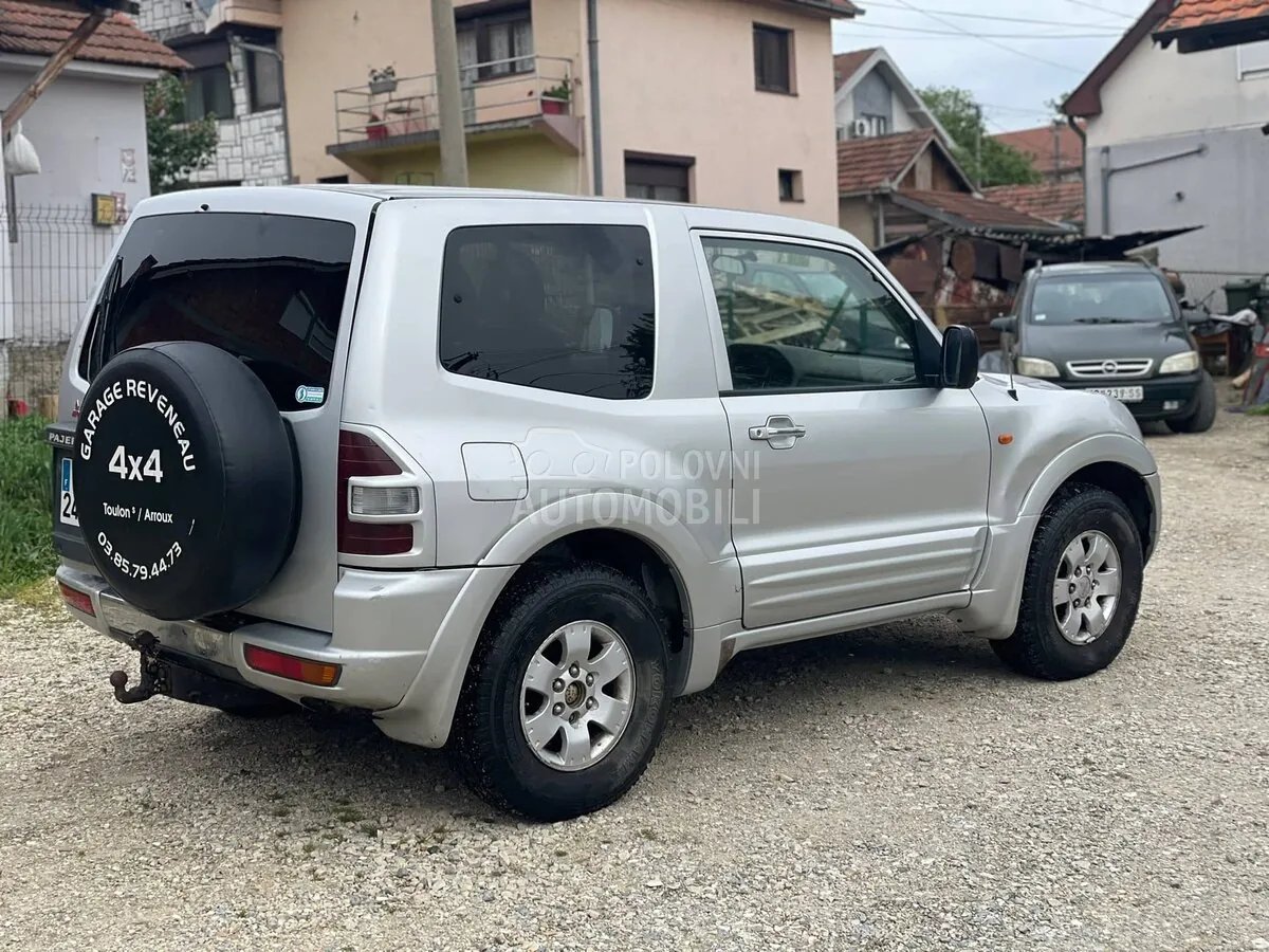 Mitsubishi Pajero 2001 photo 4