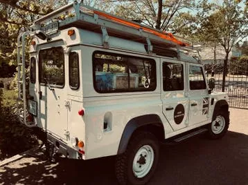 Land Rover Defender 2010 photo 3