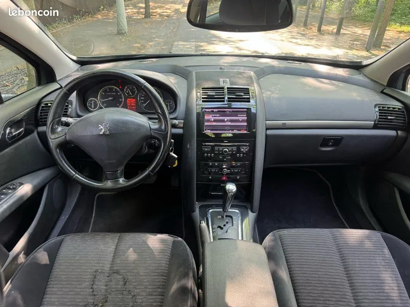 Peugeot 407 2008 photo 2