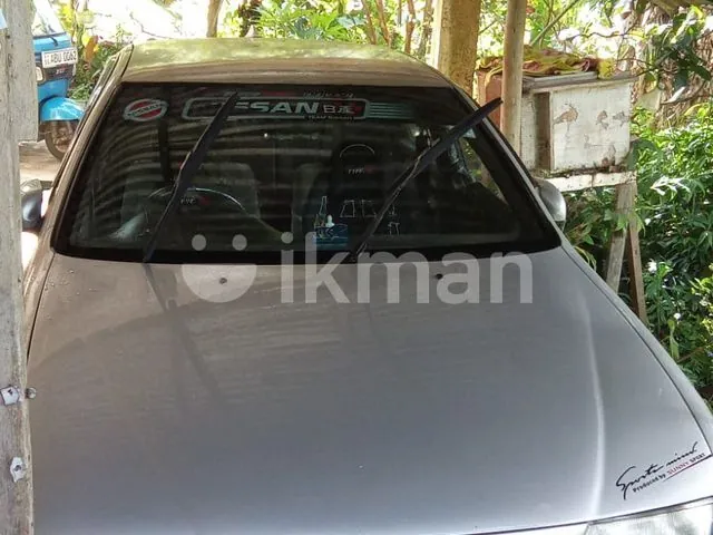 Nissan Sunny 2000 photo 4