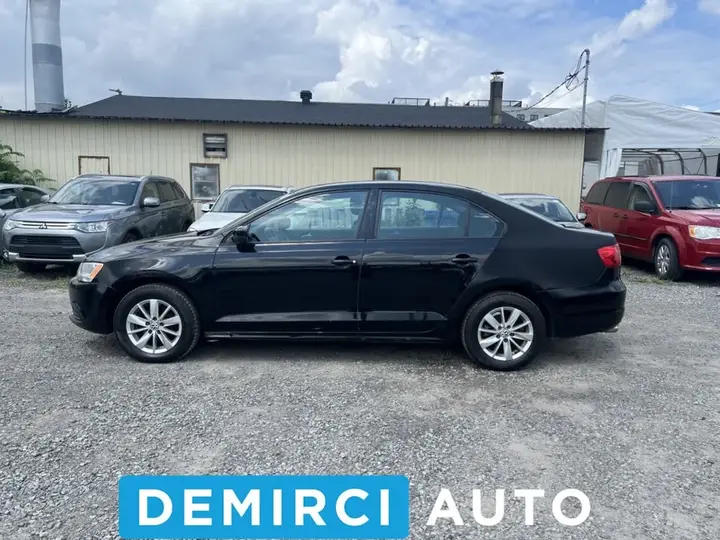 Volkswagen Jetta 2013 photo 4