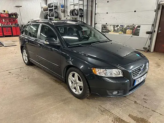 Volvo V50 2010 photo 3