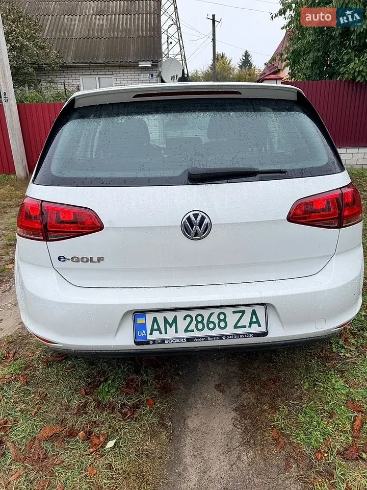 Volkswagen E-Golf 2016 photo 4
