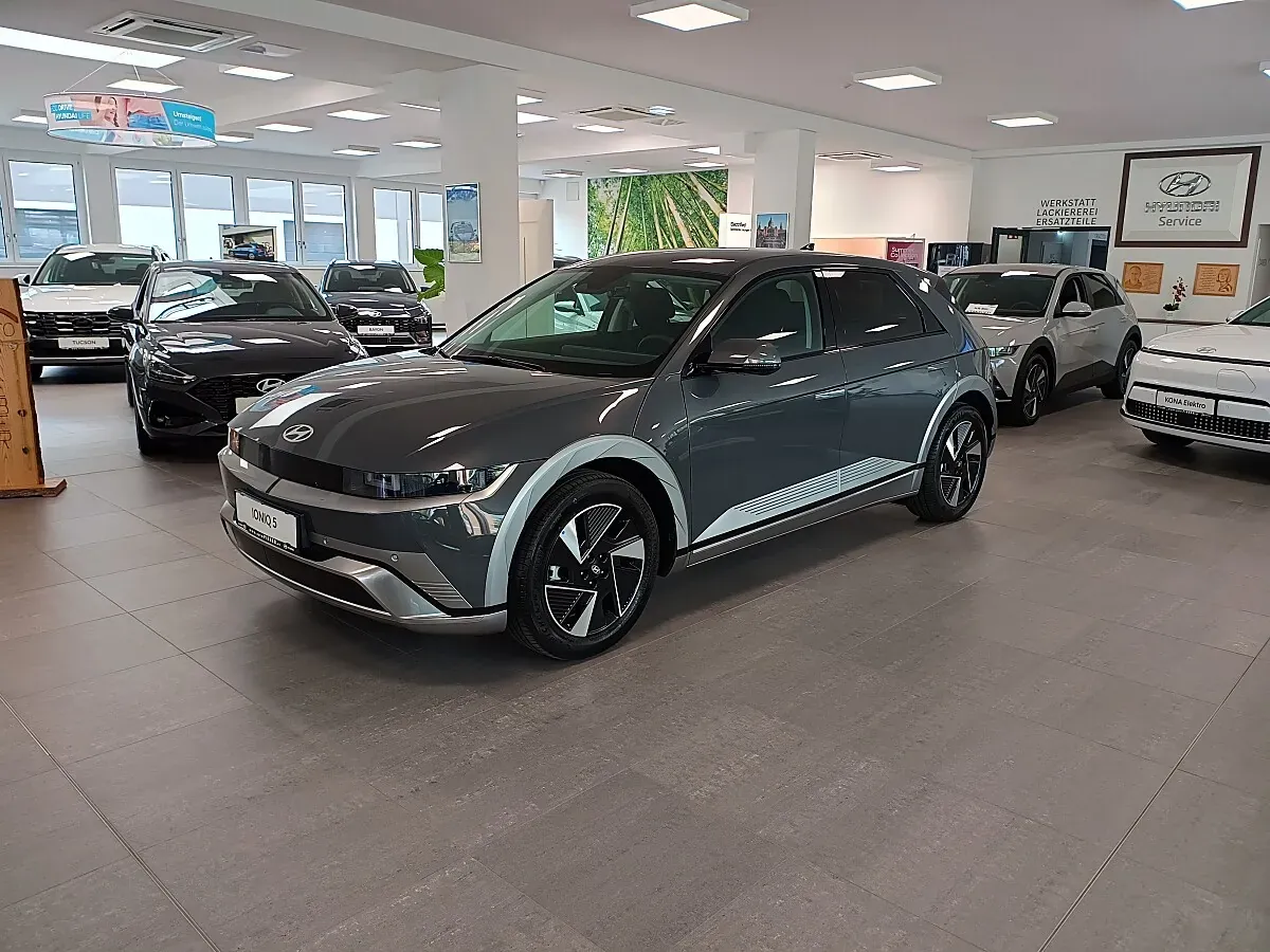 Hyundai Ioniq 5 photo 2