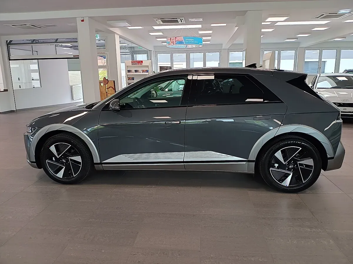 Hyundai Ioniq 5 photo 3