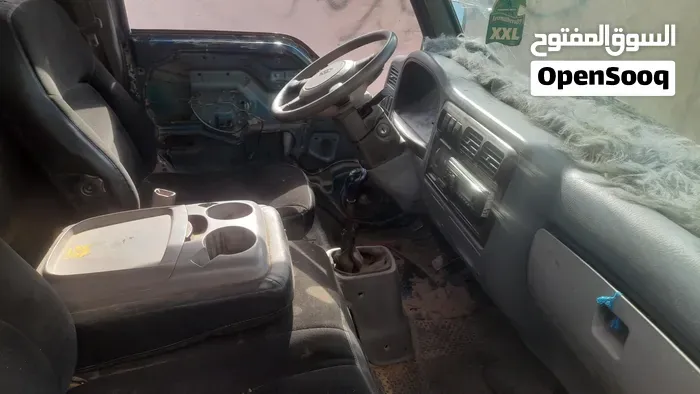 Kia Besta 2004 photo 4