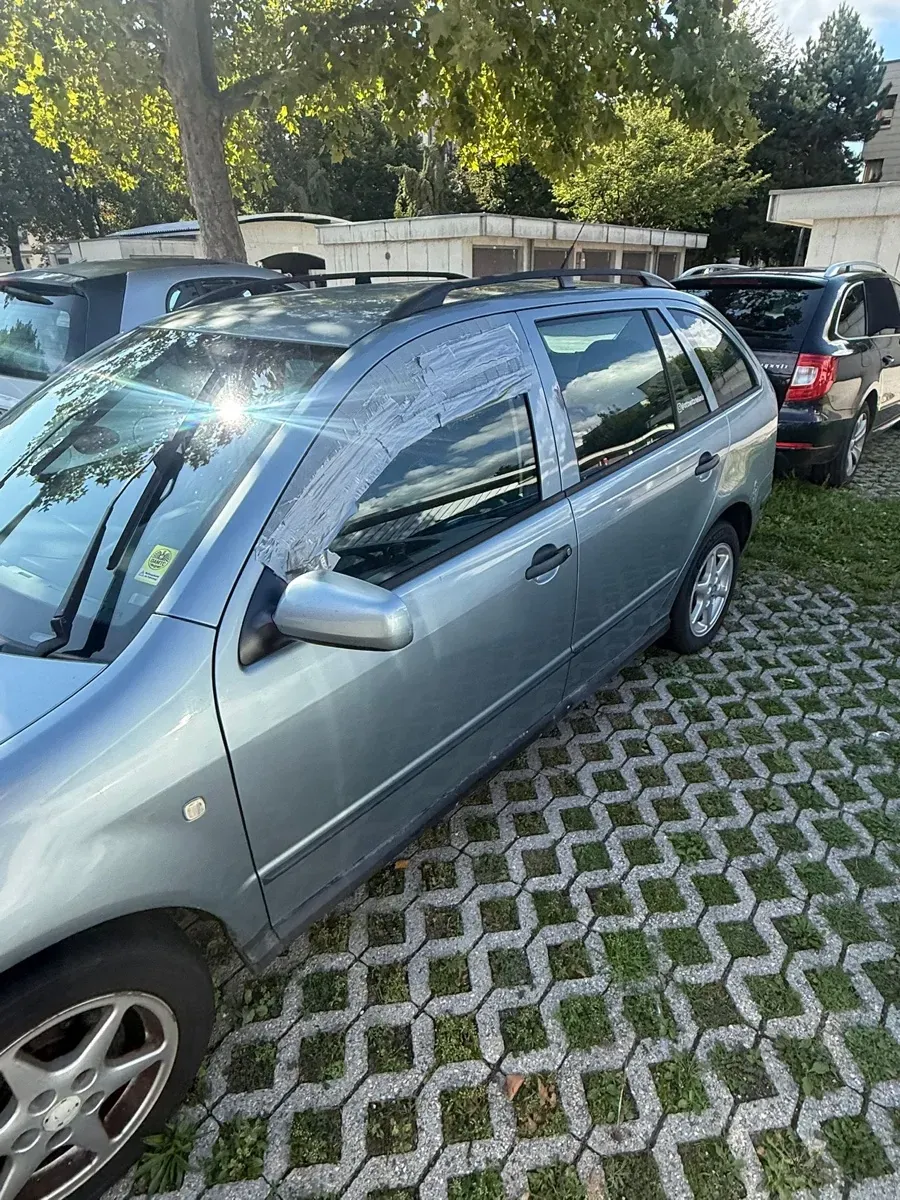 Skoda Fabia 2005 photo 3