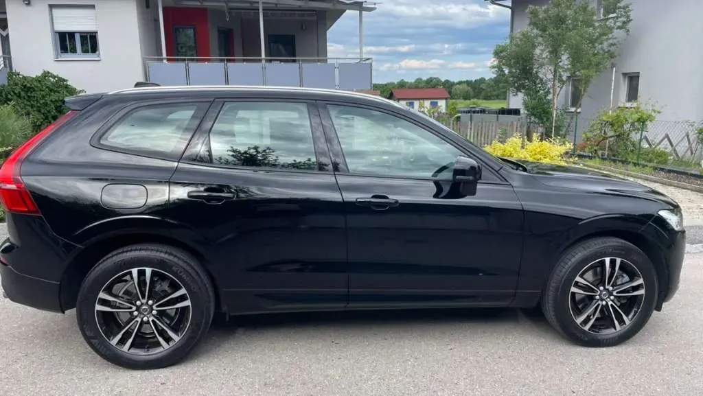 Volvo Xc60 2019 photo 3