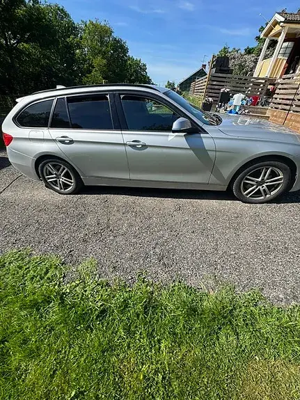 BMW 328I