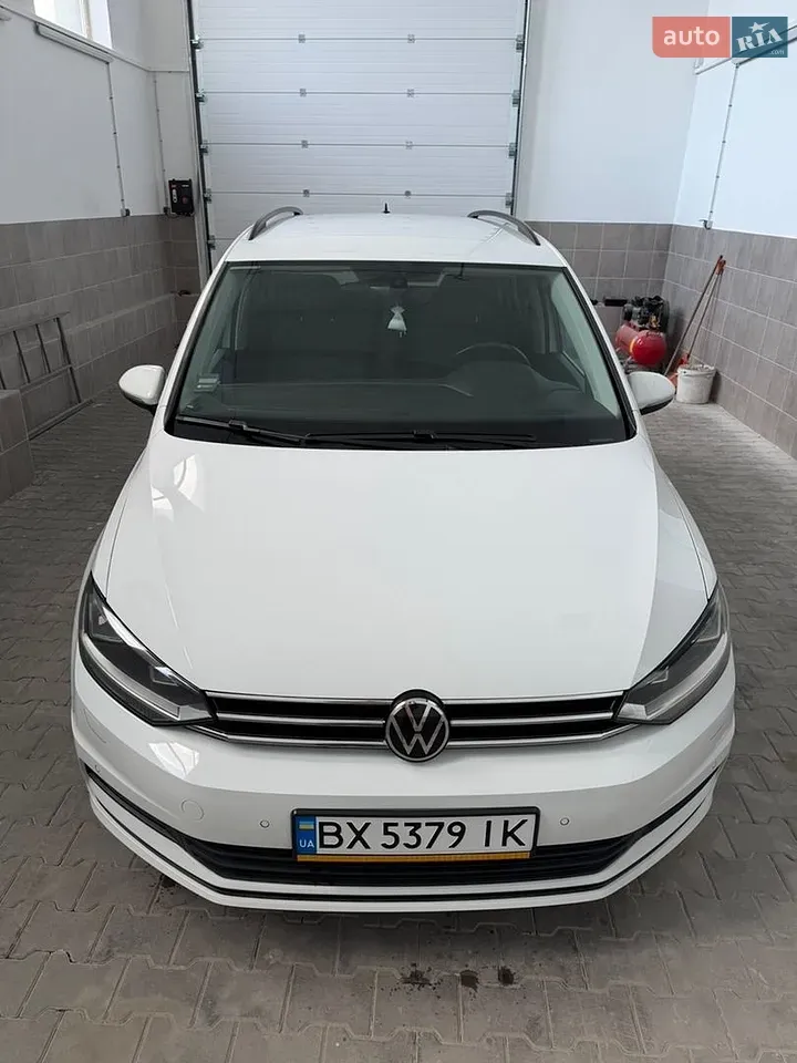 Volkswagen Touran 2021 photo 4