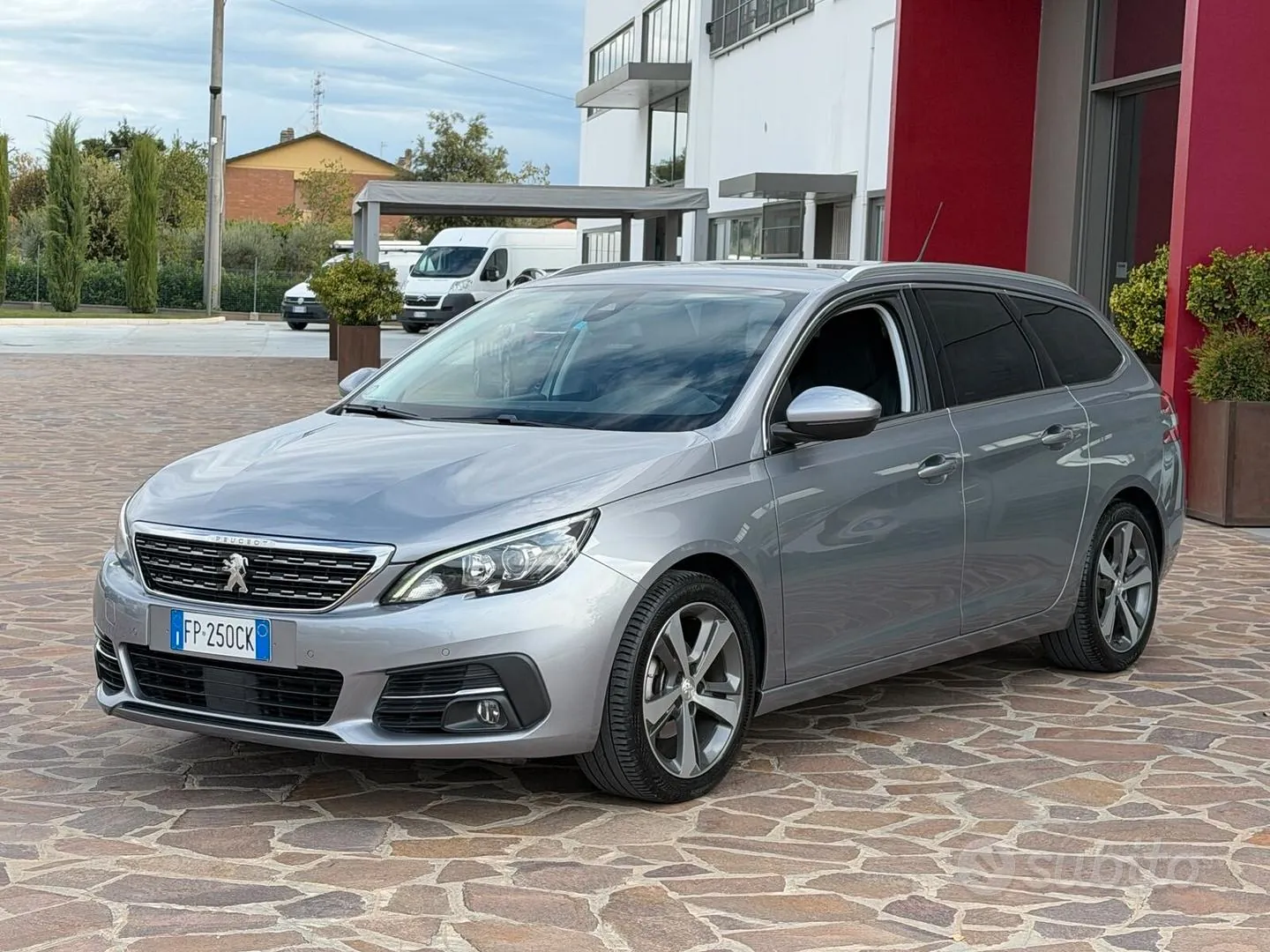 Peugeot 308 2018 photo 3