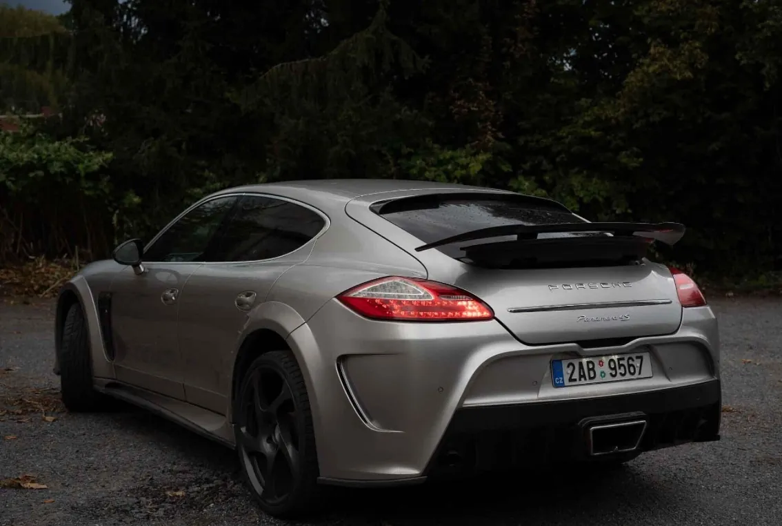Porsche Panamera 2010 photo 4