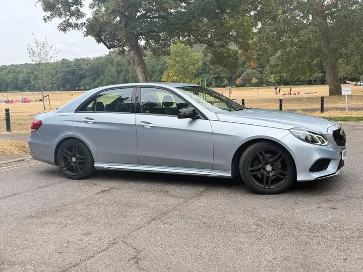 Mercedes-Benz E-Class 2015 photo 2