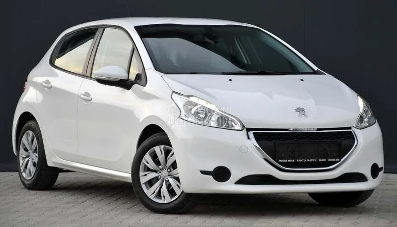 Peugeot 208 2013 photo 4