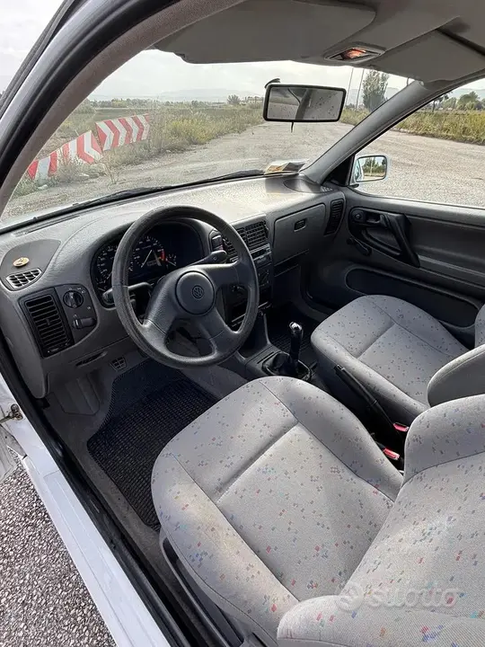Volkswagen Polo 1996 photo 5