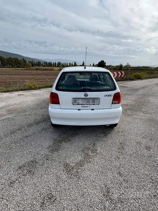 Volkswagen Polo 1996 photo 3