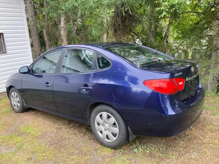 Hyundai Elantra 2010 photo 2