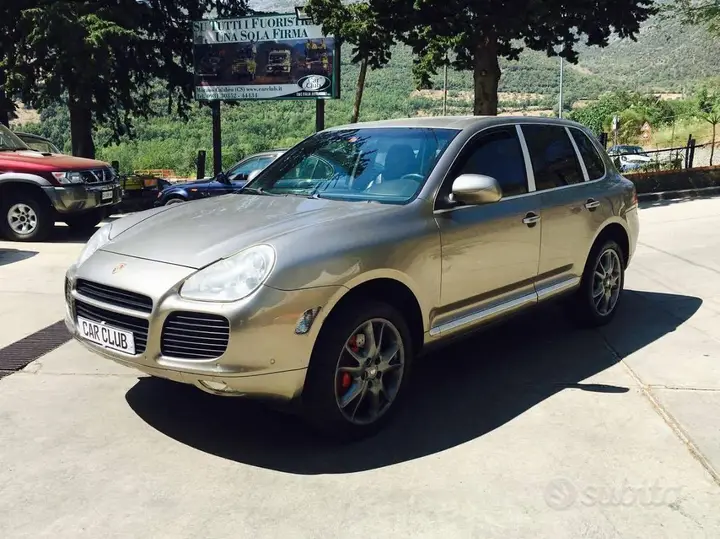 Porsche Cayenne 2004 photo 2