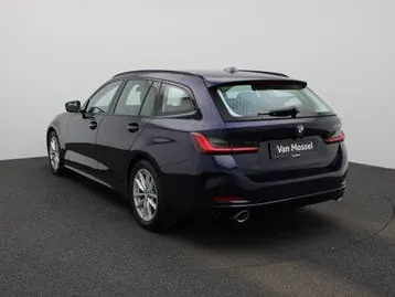 BMW 3 Series 2023 photo 2