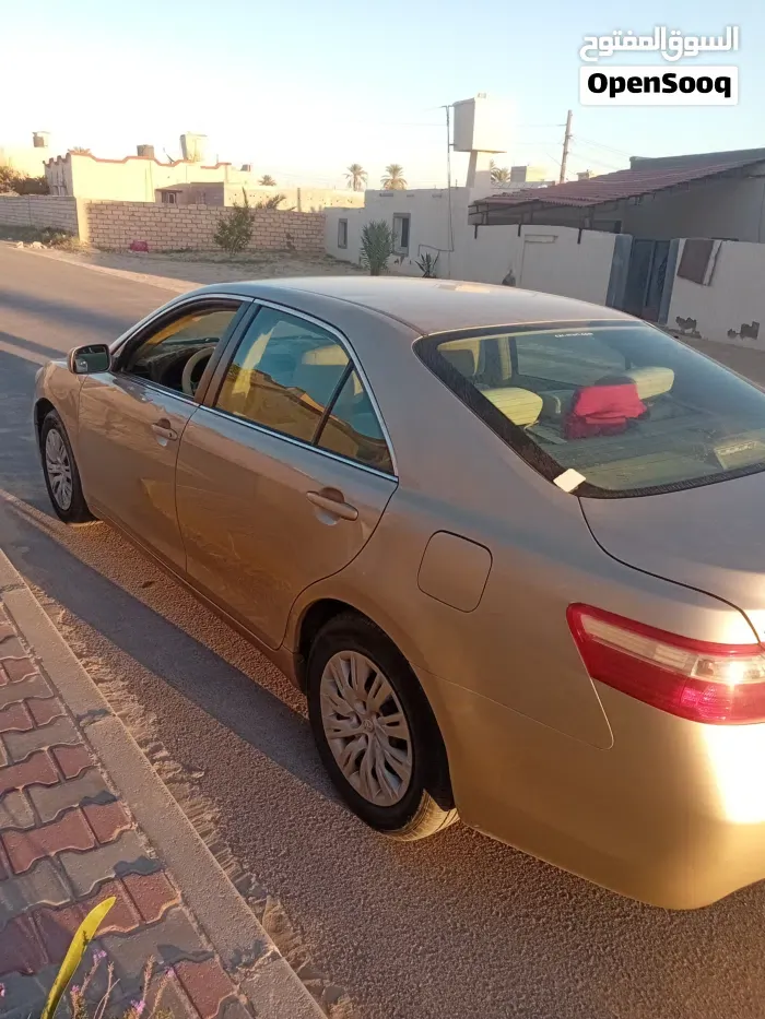 Toyota Camry 2010 photo 2