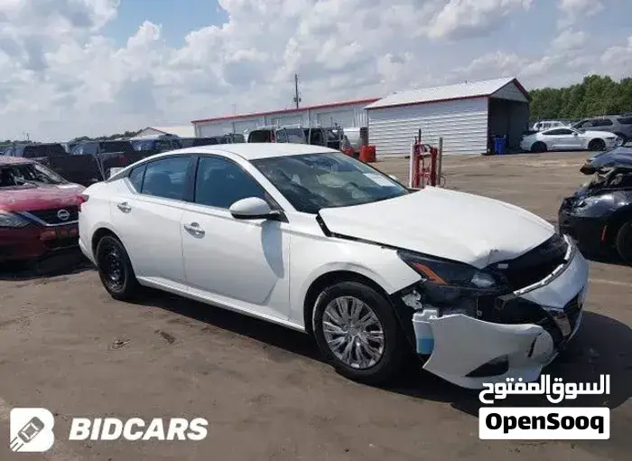 Nissan Altima 2022 photo 2