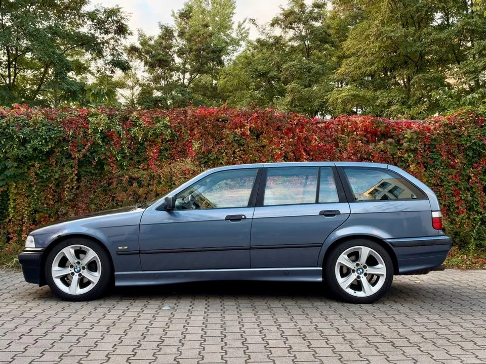 BMW 320I Touring