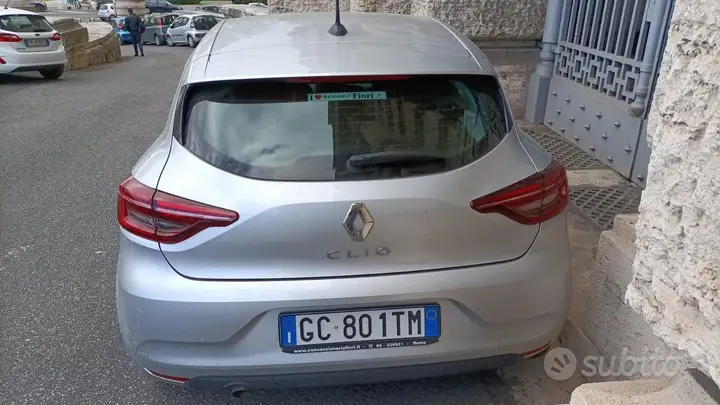 Renault Clio 2020 photo 2