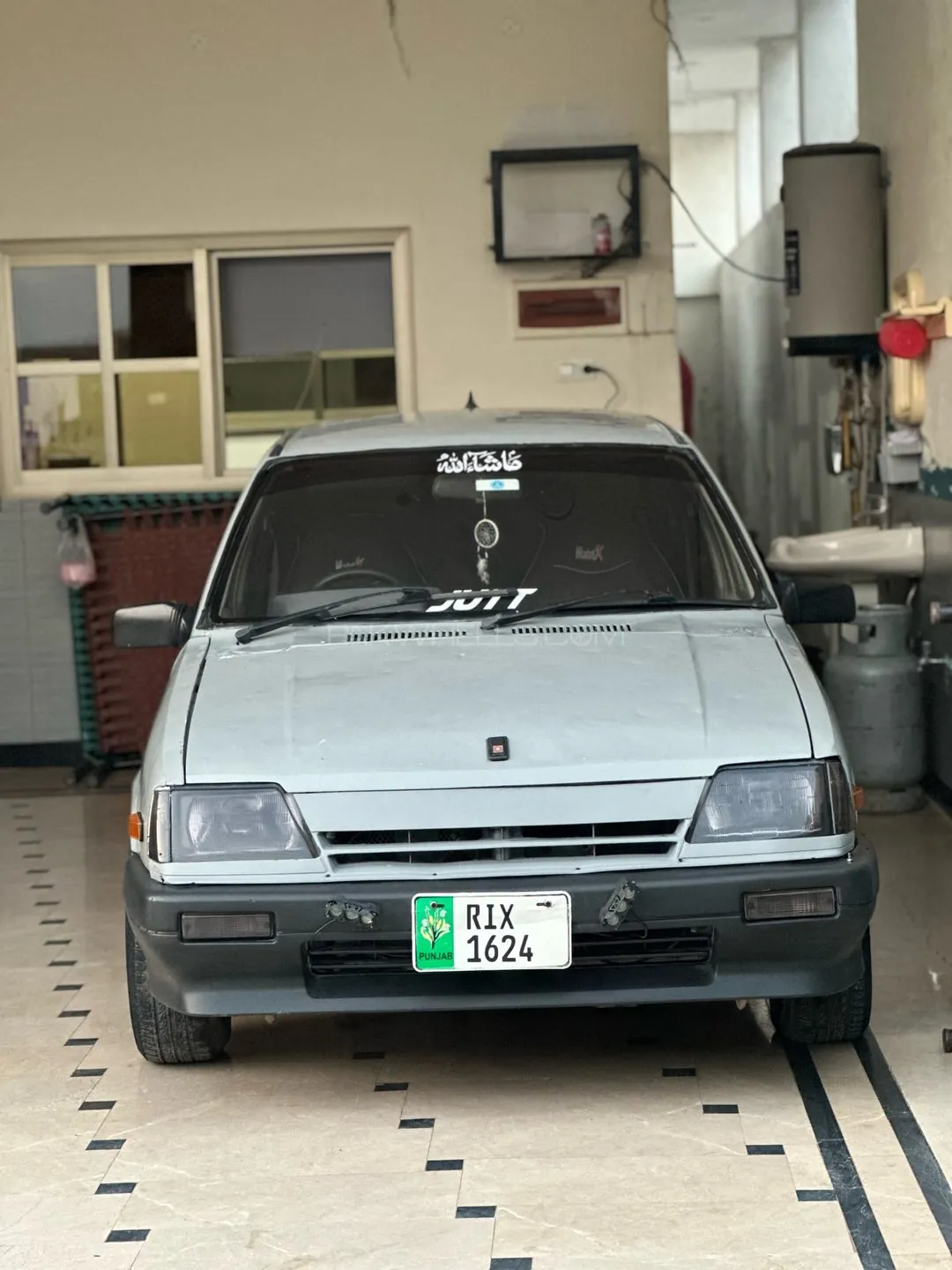 Suzuki Khyber