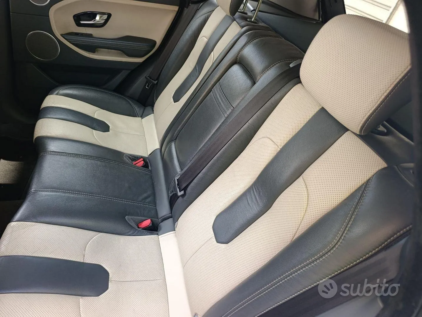 Land Rover Range Rover Evoque 2012 photo 2