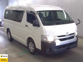 Toyota Hiace 2023 photo 2