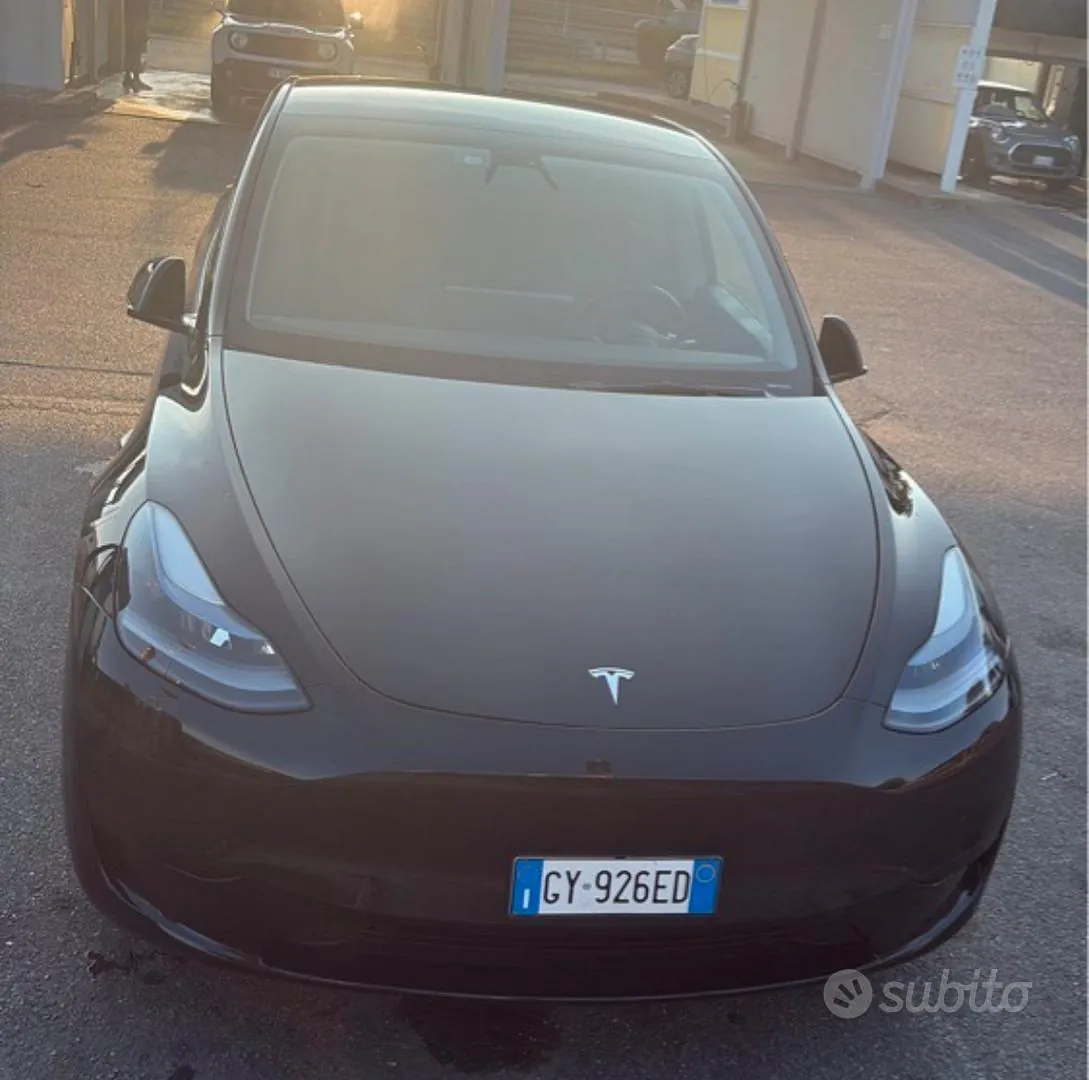 Tesla Model Y 2023 photo 4