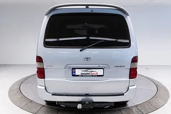 Toyota Hiace 2008 photo 4