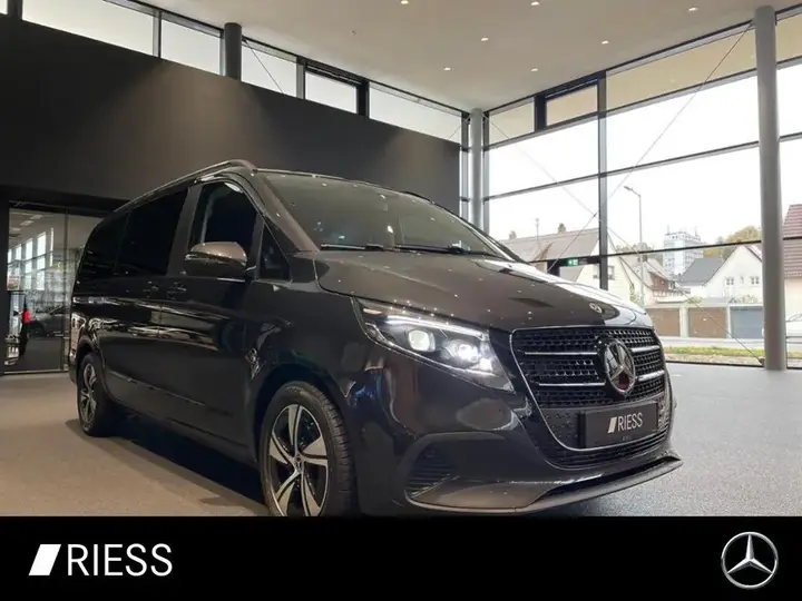 Mercedes-Benz V 220 D