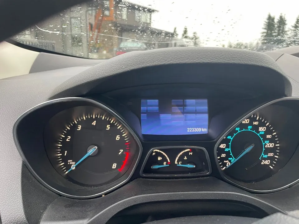 Ford Escape 2013 photo 2